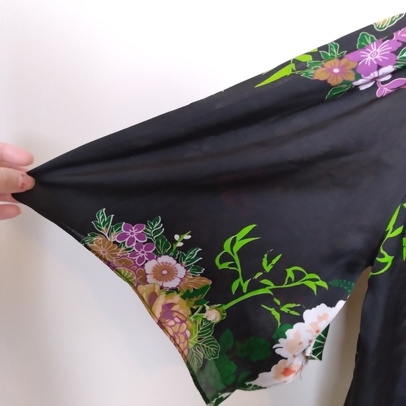 Arden B Oversized Floral Satin Off the Shoulder Quarter Sleeve Blouse Size xs - Picture 3 of 10